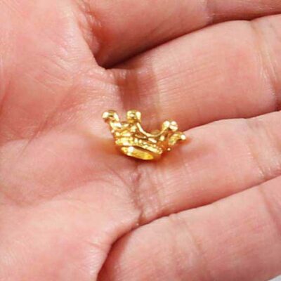 Crown / Princess and the Frog Wedding Garter / Princess Tiana / Disney / Fairy Tale - Charm-084 / Wedding Garters / Bridal Garter / Prom Garter / Linda Joyce Couture