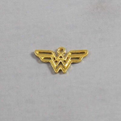 Wonder Woman Wedding Garter / DC Comics / Superhero - Charm-264 / Wedding Garters / Bridal Garter / Prom Garter / Linda Joyce Couture