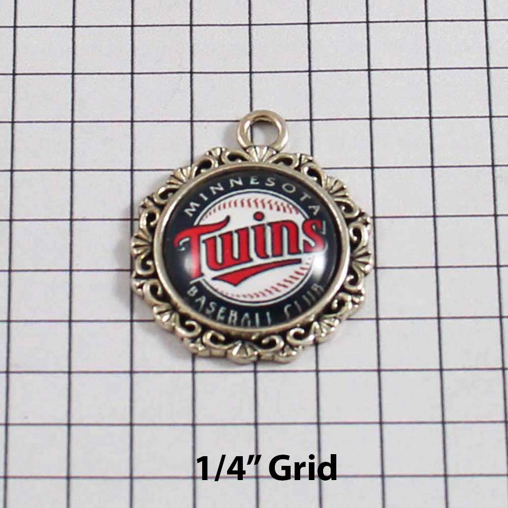 Minnesota Twins Wedding Garter / MLB / Baseball - Charm-533 / Wedding Garters / Bridal Garter / Prom Garter / Linda Joyce Couture