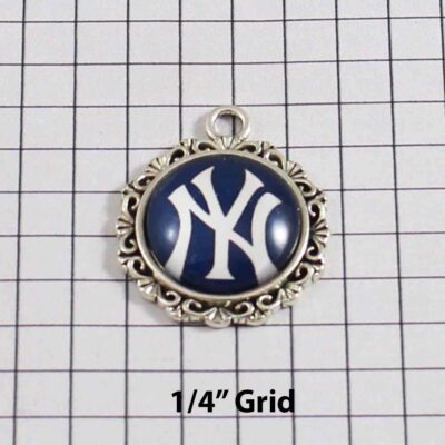 New York Yankees Wedding Garter / MLB / Baseball - Charm-568 / Wedding Garters / Bridal Garter / Prom Garter / Linda Joyce Couture