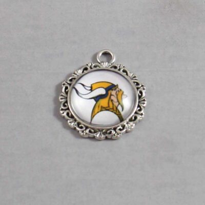 Minnesota Vikings Wedding Garter / NFL / Football - Charm-638 / Wedding Garters / Bridal Garter / Prom Garter / Linda Joyce Couture