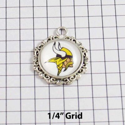 Minnesota Vikings Wedding Garter / NFL / Football - Charm-638 / Wedding Garters / Bridal Garter / Prom Garter / Linda Joyce Couture