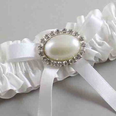 White Satin Wedding Garter / White Wedding Garters / Wedding Garter / Custom Wedding Garter / Bridal Garter / Prom Garter / Linda Joyce Couture / Personalized Garter / Personalized Wedding Garter / Personalized Prom Garter