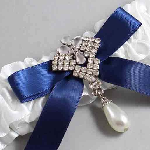 White and Navy Blue Satin Wedding Garter / White Wedding Garters / Wedding Garter / Custom Wedding Garter / Bridal Garter / Prom Garter / Linda Joyce Couture / Personalized Garter / Personalized Wedding Garter / Personalized Prom Garter White and Navy Blue Satin Wedding Garter / White Wedding Garters / Wedding Garter / Custom Wedding Garter / Bridal Garter / Prom Garter / Linda Joyce Couture / Personalized Garter / Personalized Wedding Garter / Personalized Prom Garter