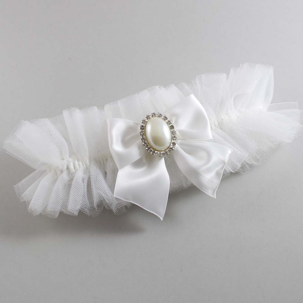 Solid White Tulle Wedding Garter / Solid White Wedding Garters/ Wedding Garter / Custom Wedding Garter / Bridal Garter / Prom Garter / Linda Joyce Couture / Personalized Garter / Personalized Wedding Garter / Personalized Prom Garter Solid White Tulle Wedding Garter / Solid White Wedding Garters/ Wedding Garter / Custom Wedding Garter / Bridal Garter / Prom Garter / Linda Joyce Couture / Personalized Garter / Personalized Wedding Garter / Personalized Prom Garter