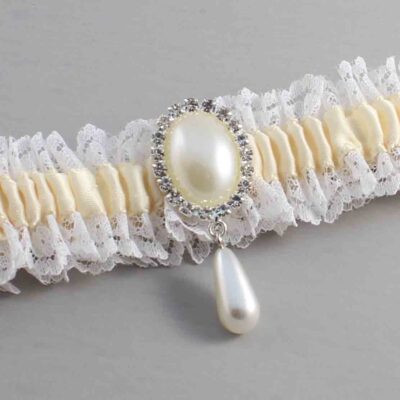 Ivory and White Lace and White Lace Wedding Garter / Ivory and White Wedding Garters / Wedding Garter / Custom Wedding Garter / Bridal Garter / Prom Garter / Linda Joyce Couture / Personalized Garter / Personalized Wedding Garter / Personalized Prom Garter