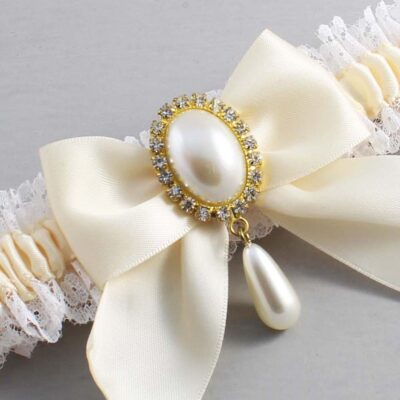 Ivory and White Lace Wedding Garter / Ivory and White Wedding Garters / Wedding Garter / Custom Wedding Garter / Bridal Garter / Prom Garter / Linda Joyce Couture / Personalized Garter / Personalized Wedding Garter / Personalized Prom Garter