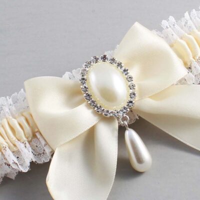 Ivory and White Lace Wedding Garter / Ivory and White Wedding Garters / Wedding Garter / Custom Wedding Garter / Bridal Garter / Prom Garter / Linda Joyce Couture / Personalized Garter / Personalized Wedding Garter / Personalized Prom Garter