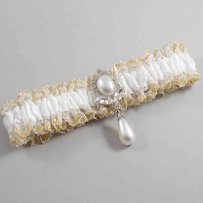 White and Gold Metallic Lace Wedding Garter / White and Gold Wedding Garters / Wedding Garter / Custom Wedding Garter / Bridal Garter / Prom Garter / Linda Joyce Couture / Personalized Garter / Personalized Wedding Garter / Personalized Prom Garter
