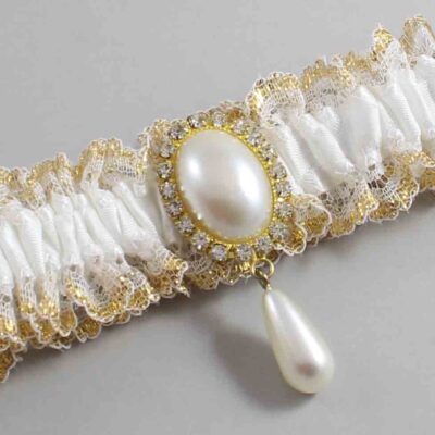 White and Gold Metallic Lace Wedding Garter / White and Gold Wedding Garters / Wedding Garter / Custom Wedding Garter / Bridal Garter / Prom Garter / Linda Joyce Couture / Personalized Garter / Personalized Wedding Garter / Personalized Prom Garter